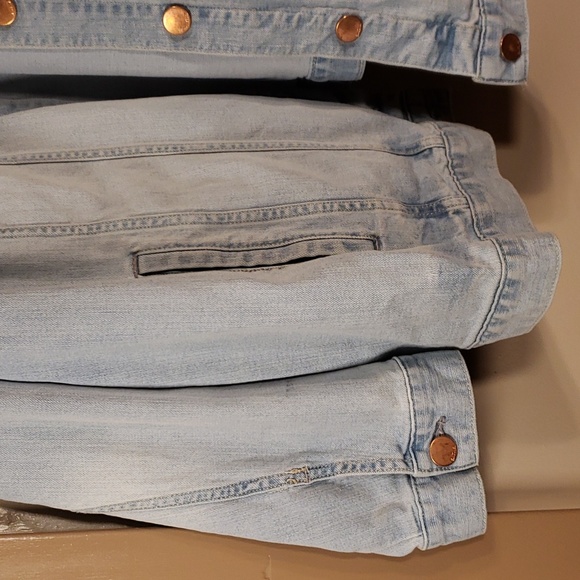 Jean Jacket - Picture 4 of 5